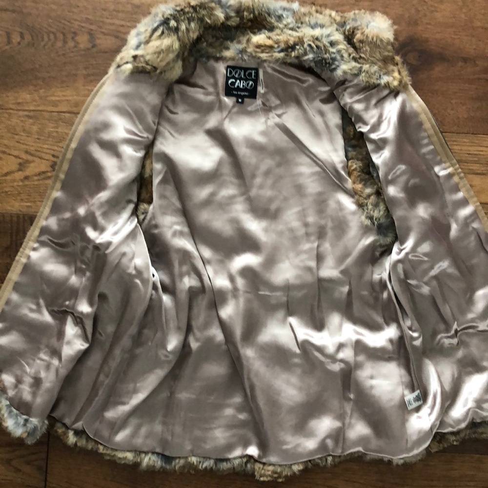 Authentic Rabbit Fur Vest - Picture 8 of 8